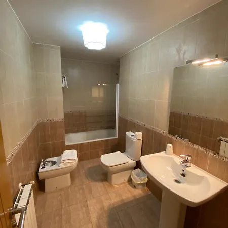 公寓 Dpcristal Calvo Sotelo 164, 4c 萨里亚